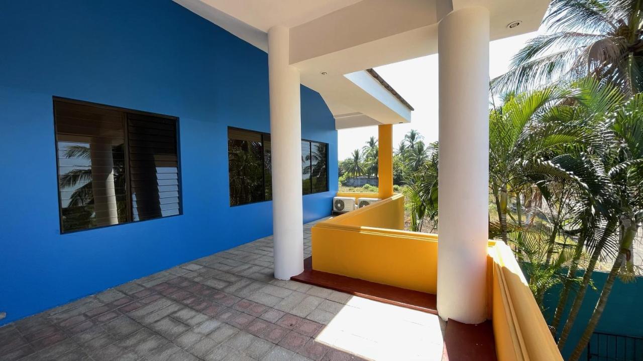 Chalet En Puerto San Jose Exterior photo