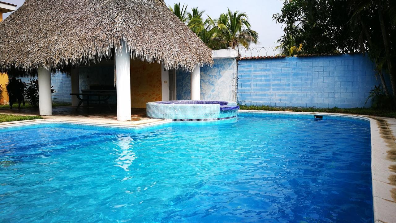 Chalet En Puerto San Jose Exterior photo