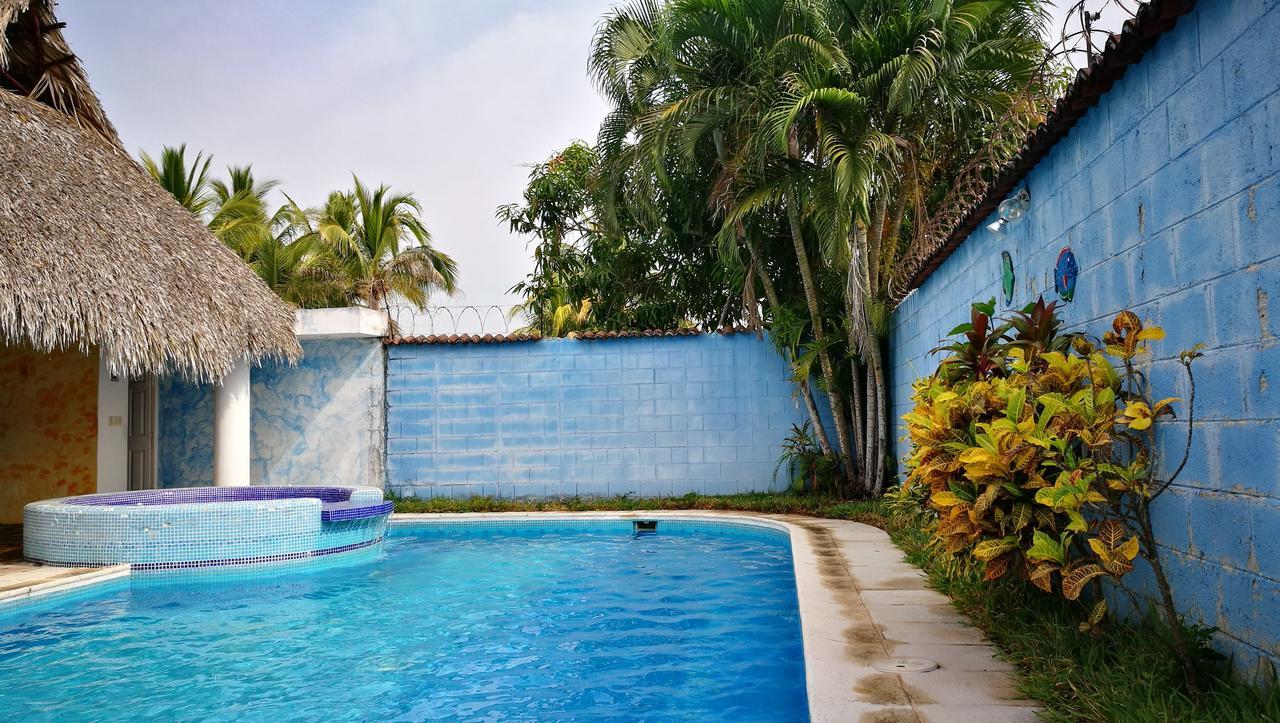 Chalet En Puerto San Jose Exterior photo