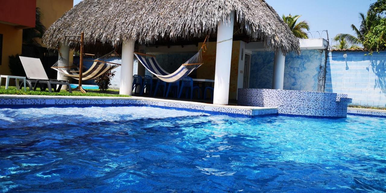 Chalet En Puerto San Jose Exterior photo