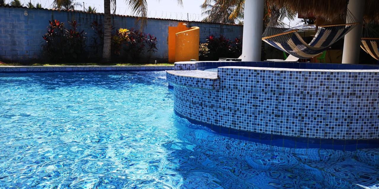 Chalet En Puerto San Jose Exterior photo